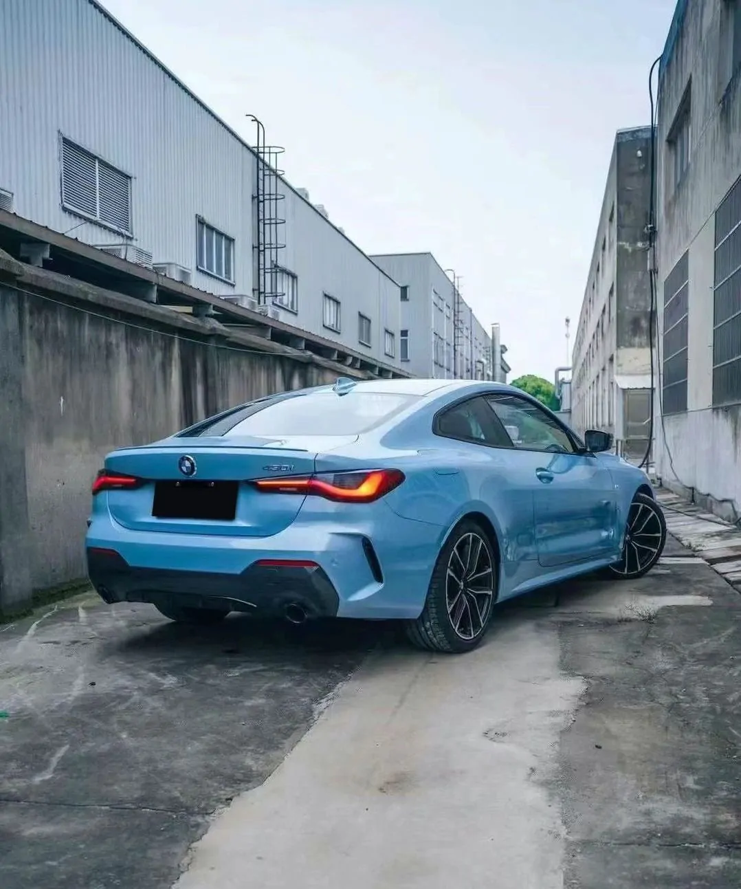 Vinyl Wrap PET Ice Crystal Blue (Porsche)